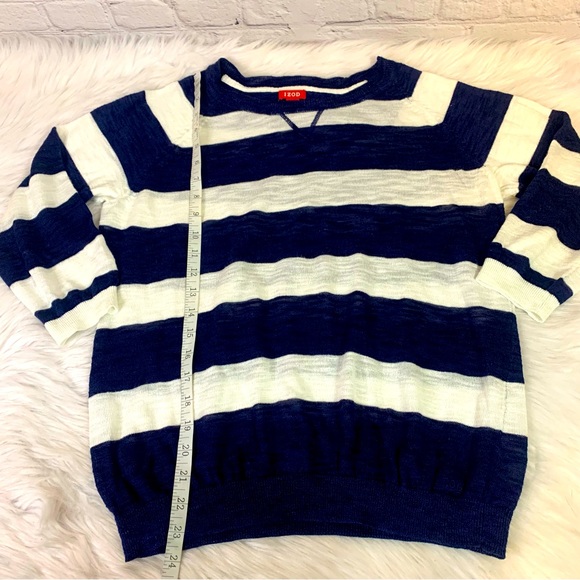 👻3/$15 Last Chance Sale!👻 Izod Navy and White Light Weight Sleeve Sweater Large - Picture 4 of 9